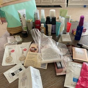 40 Piece Cosmetic Samples